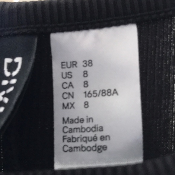 H&M black dress - Picture 4 of 4